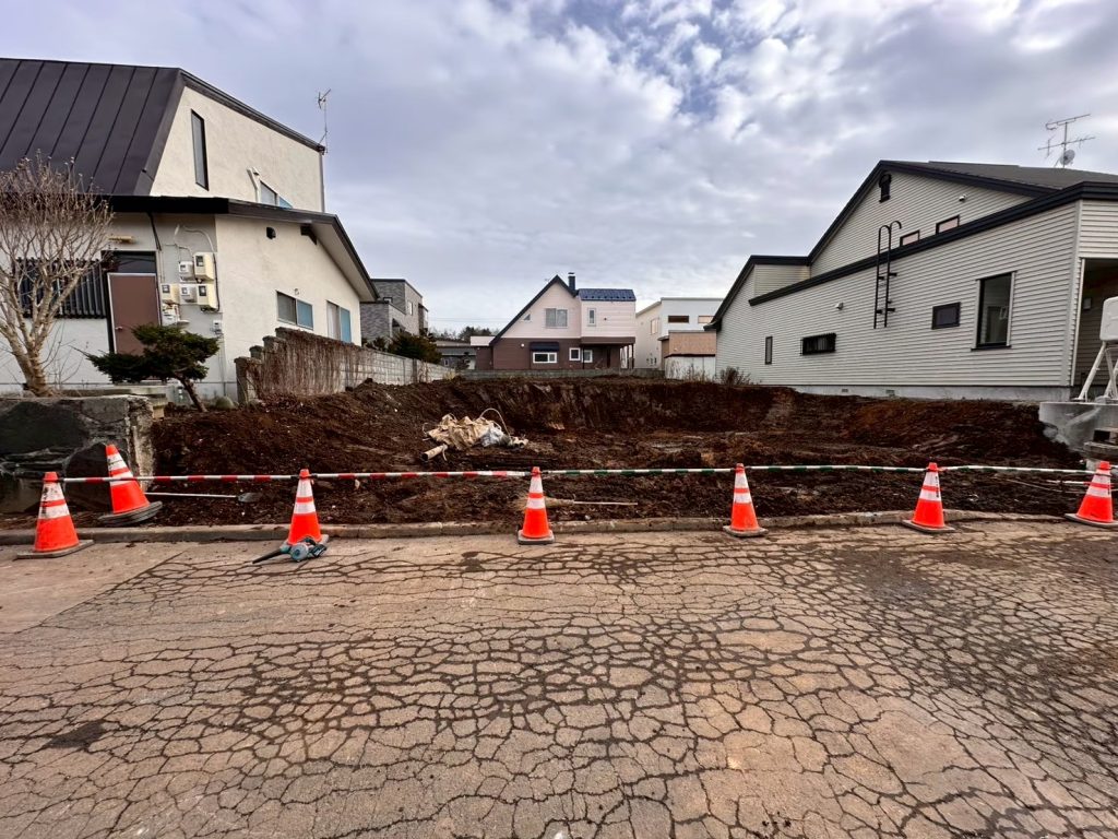掘削・撤去作業も安全対策を徹底しています